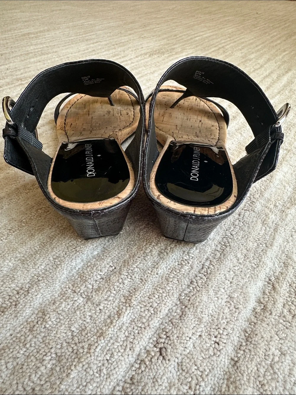 Donald J Pliner Doli Leather Buckle Cork Wedge Sandals Shoes Black Patent 9.5